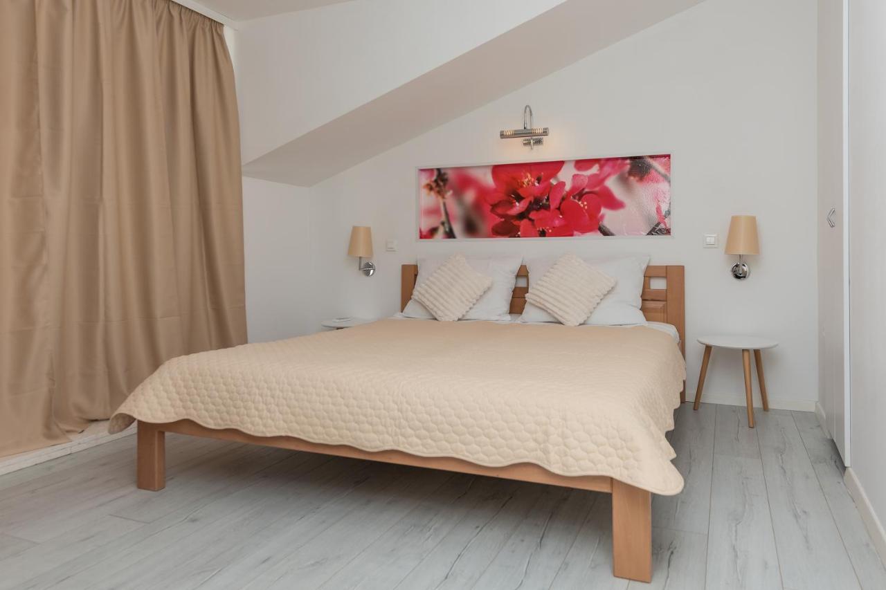מאקרסקה Apartmani Maris מראה חיצוני תמונה