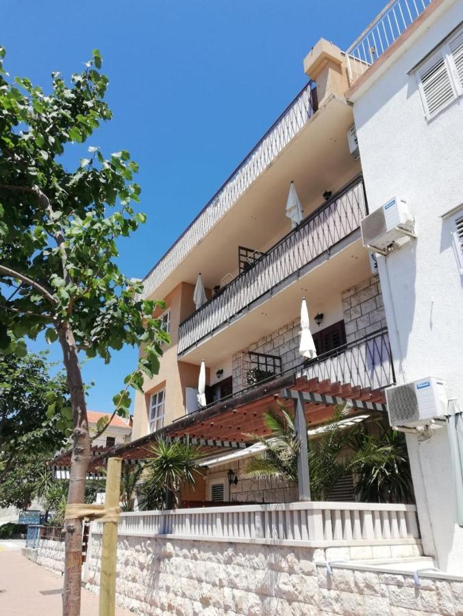מאקרסקה Apartmani Maris מראה חיצוני תמונה